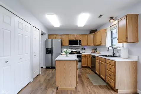 613 N White Ash Court Mooresville IN 46158
