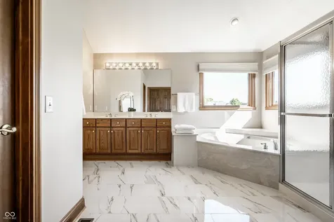1404 N Claridge Way Carmel IN 46032