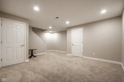 1404 N Claridge Way Carmel IN 46032