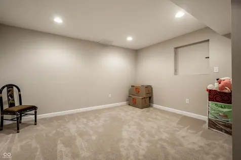 1404 N Claridge Way Carmel IN 46032