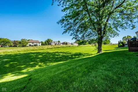 1404 N Claridge Way Carmel IN 46032