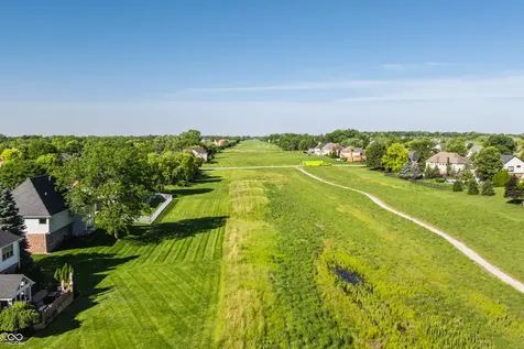 1404 N Claridge Way Carmel IN 46032