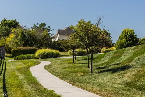 1404 N Claridge Way Carmel IN 46032