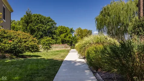 1404 N Claridge Way Carmel IN 46032