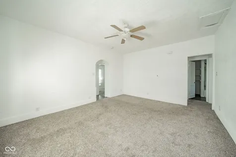 1433 W 5th Street Anderson IN 46016