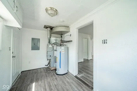 1433 W 5th Street Anderson IN 46016