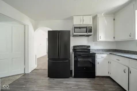 1433 W 5th Street Anderson IN 46016