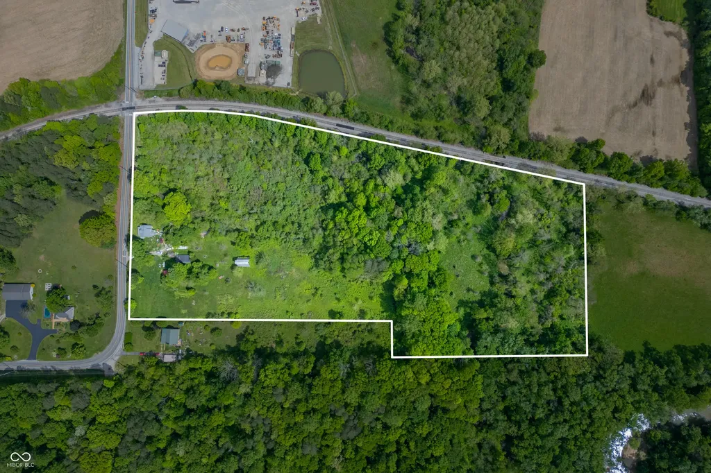 4233 State Road 45 Nashville IN 47448