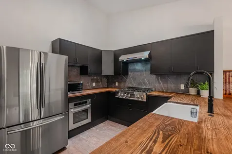 4061 Shields Drive Columbus IN 47201