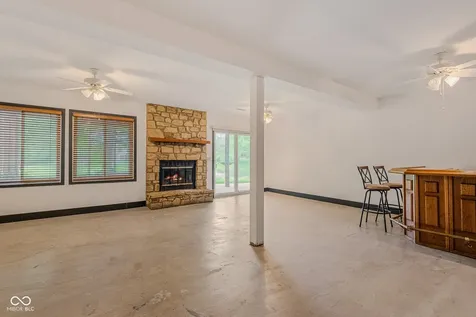 4061 Shields Drive Columbus IN 47201