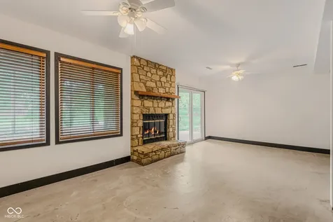 4061 Shields Drive Columbus IN 47201