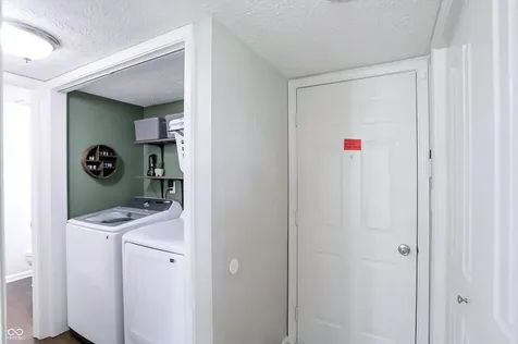 7826 Winding Creek Drive Indianapolis IN 46236