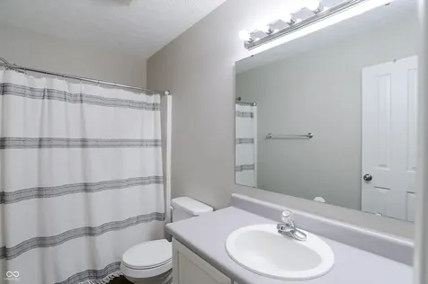 7826 Winding Creek Drive Indianapolis IN 46236