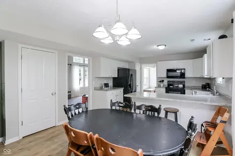 7826 Winding Creek Drive Indianapolis IN 46236