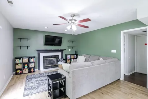 7826 Winding Creek Drive Indianapolis IN 46236