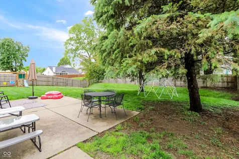 7826 Winding Creek Drive Indianapolis IN 46236