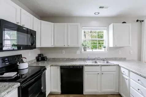 7826 Winding Creek Drive Indianapolis IN 46236