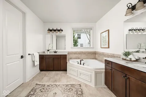 3807 Sugar Pine Lane Zionsville IN 46077