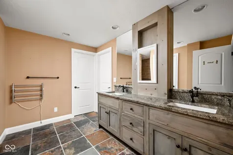 3807 Sugar Pine Lane Zionsville IN 46077