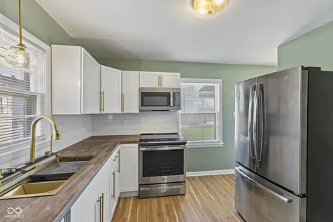 1718 Tulip Drive Indianapolis IN 46227
