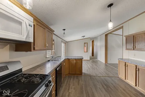 4687 Breckenridge Drive Columbus IN 47203