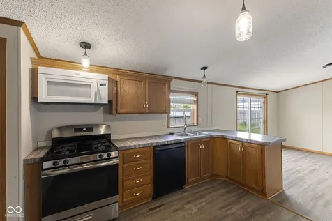 4687 Breckenridge Drive Columbus IN 47203