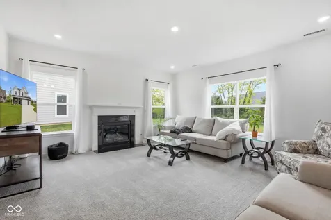 4724 White Willow Way New Palestine IN 46163
