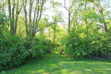 7711 Cherrybark Drive Indianapolis IN 46236