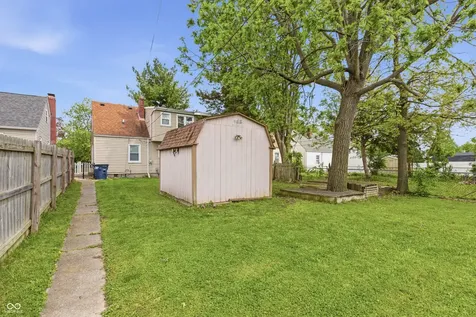 226 S 6th Avenue Beech Grove IN 46107