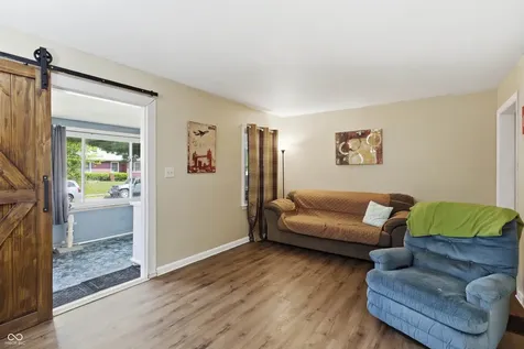 226 S 6th Avenue Beech Grove IN 46107