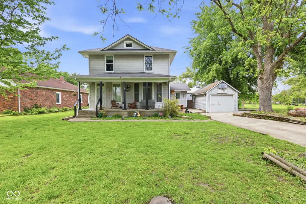 5420 E North Street Butlerville IN 47223