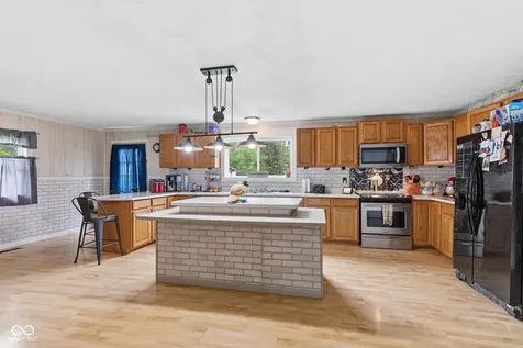 5420 E North Street Butlerville IN 47223