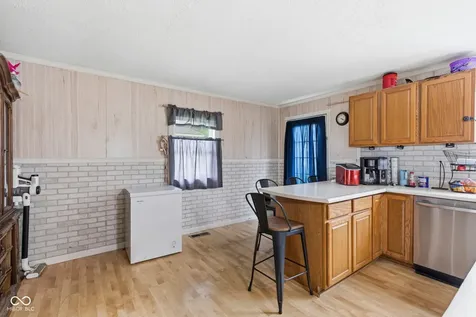 5420 E North Street Butlerville IN 47223