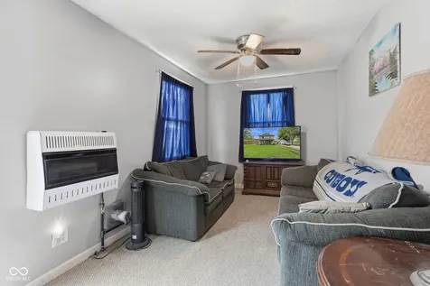 5420 E North Street Butlerville IN 47223