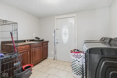 5420 E North Street Butlerville IN 47223