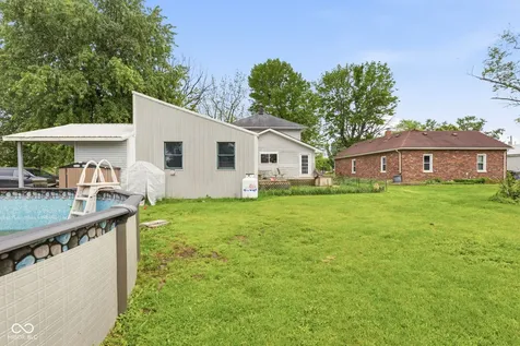 5420 E North Street Butlerville IN 47223