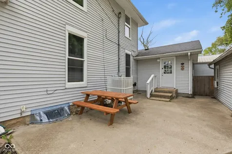 5420 E North Street Butlerville IN 47223