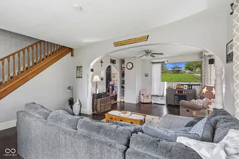 5420 E North Street Butlerville IN 47223
