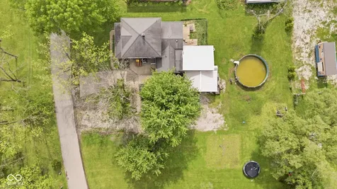 5420 E North Street Butlerville IN 47223