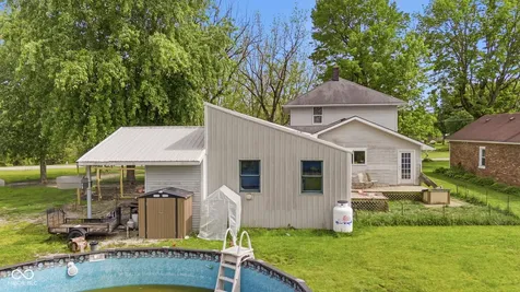 5420 E North Street Butlerville IN 47223