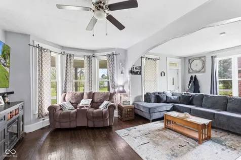 5420 E North Street Butlerville IN 47223