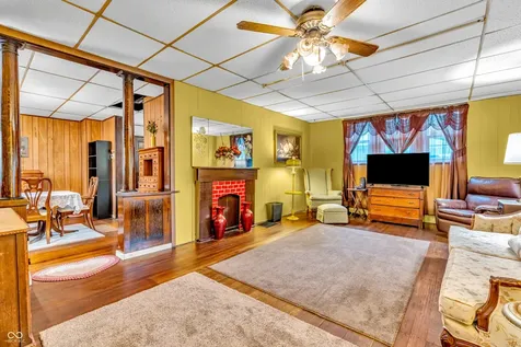 229 Bakemeyer Street Indianapolis IN 46225