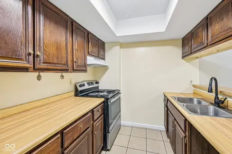 3724 Tudor Park Drive Indianapolis IN 46235