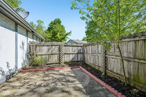 3724 Tudor Park Drive Indianapolis IN 46235