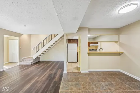 3724 Tudor Park Drive Indianapolis IN 46235