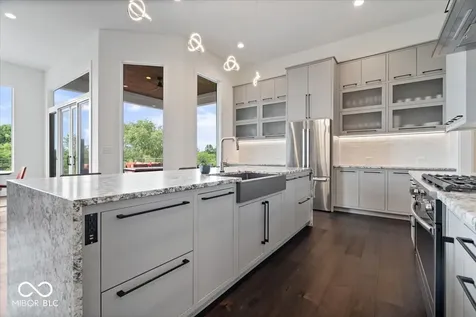 10773 Harbor Bay Drive Fortville IN 46040
