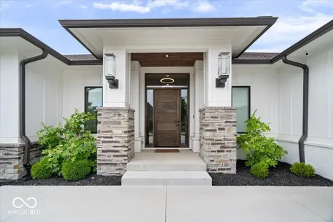 10773 Harbor Bay Drive Fortville IN 46040