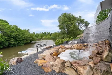 10773 Harbor Bay Drive Fortville IN 46040