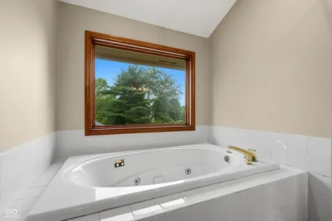 10414 Quiet Drive Indianapolis IN 46239