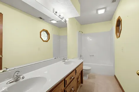 10414 Quiet Drive Indianapolis IN 46239